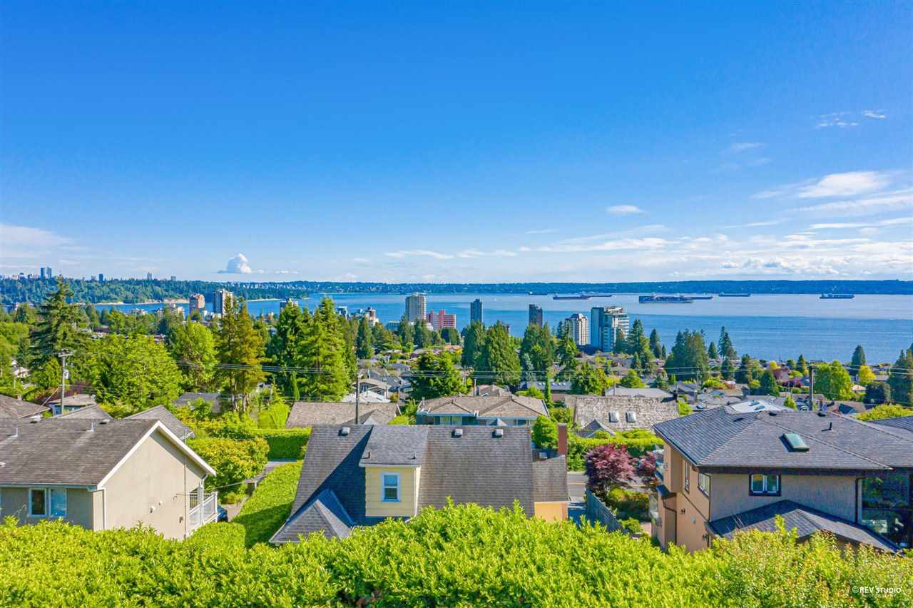 2250 Nelson Avenue, West Vancouver, BC, V7V 2P8