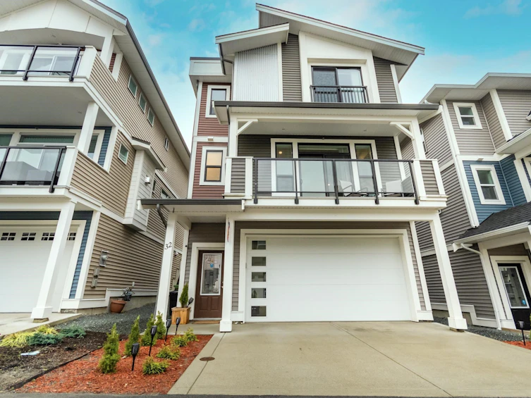 32-47042 Macfarlane Place, Chilliwack, BC, V2R 0P3