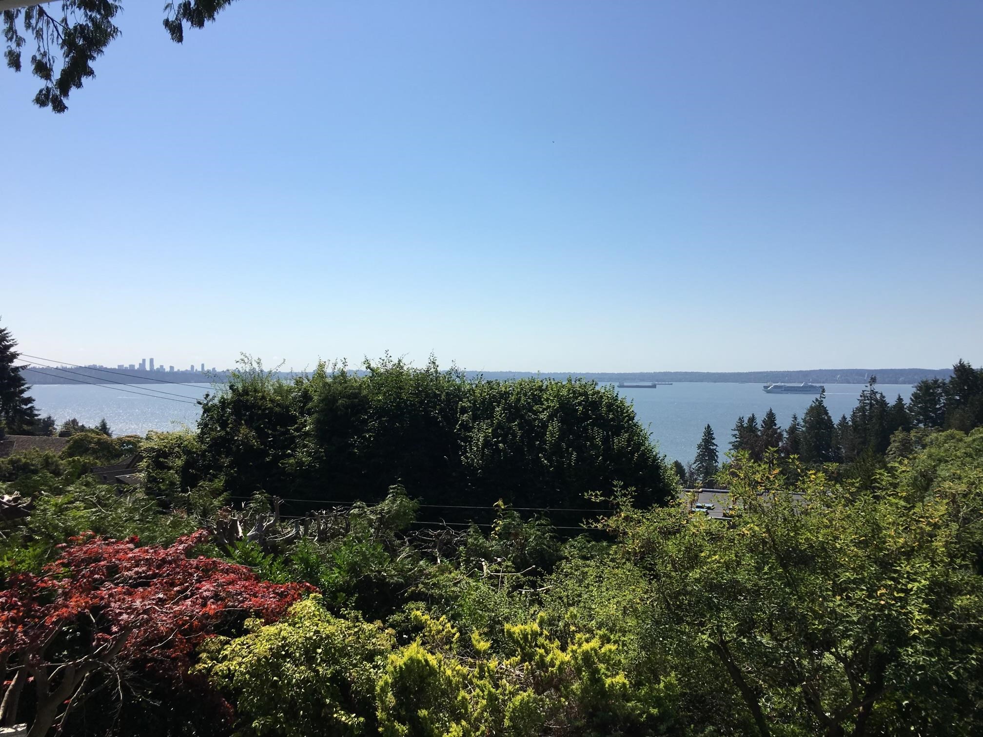 3519 Mathers Avenue, West Vancouver, BC, V7V 2K8