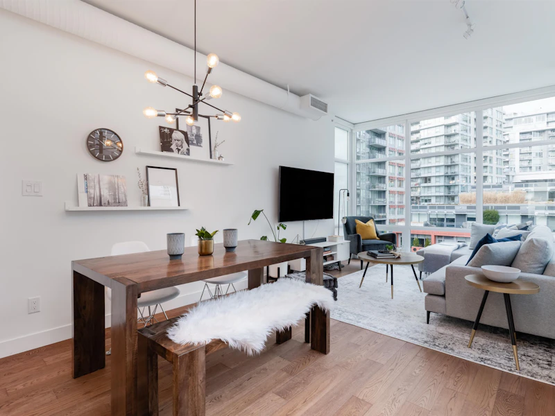 715 - 108 E 1st Avenue, Vancouver BC V5T 0E4