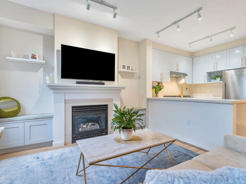 206 - 4883 Maclure Mews, Vancouver BC V6J 5M8