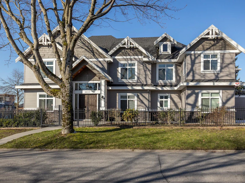 8855 151st Street, Surrey BC V3R 6X5
