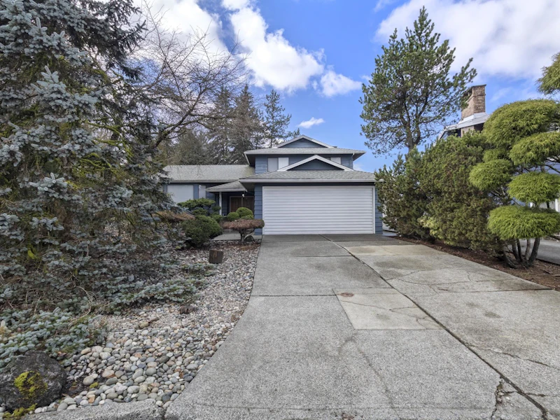4837 Colbrook Court, Burnaby BC V5G 3Y3