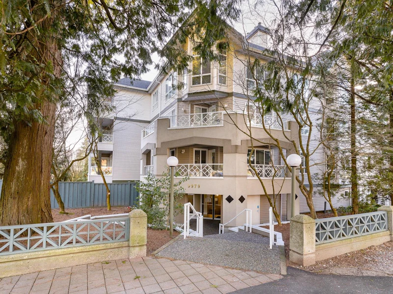 301 - 9979 140th Street, Surrey BC V3T 5W2