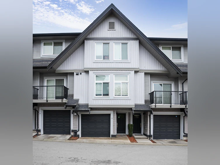 19-15192 62a Avenue, Surrey, BC, V3S 9A6