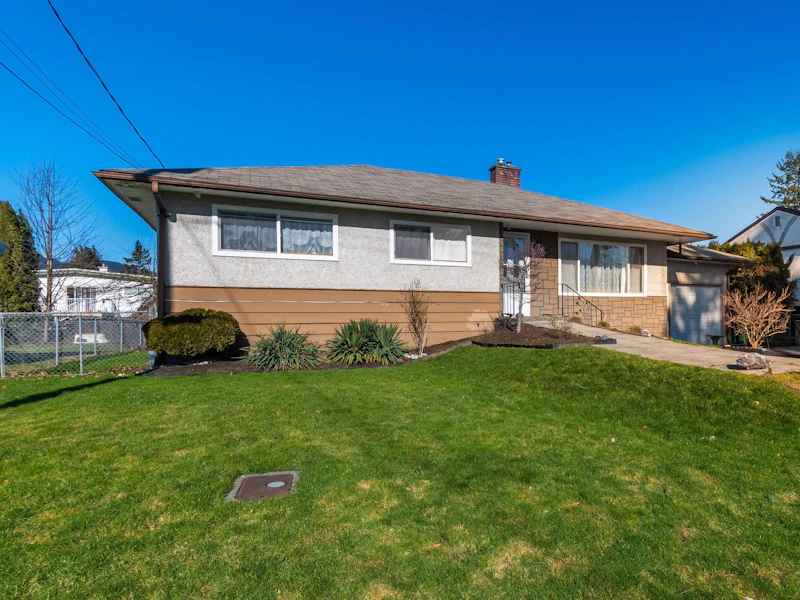 45425 Barton Avenue, Chilliwack BC V2P 1L1