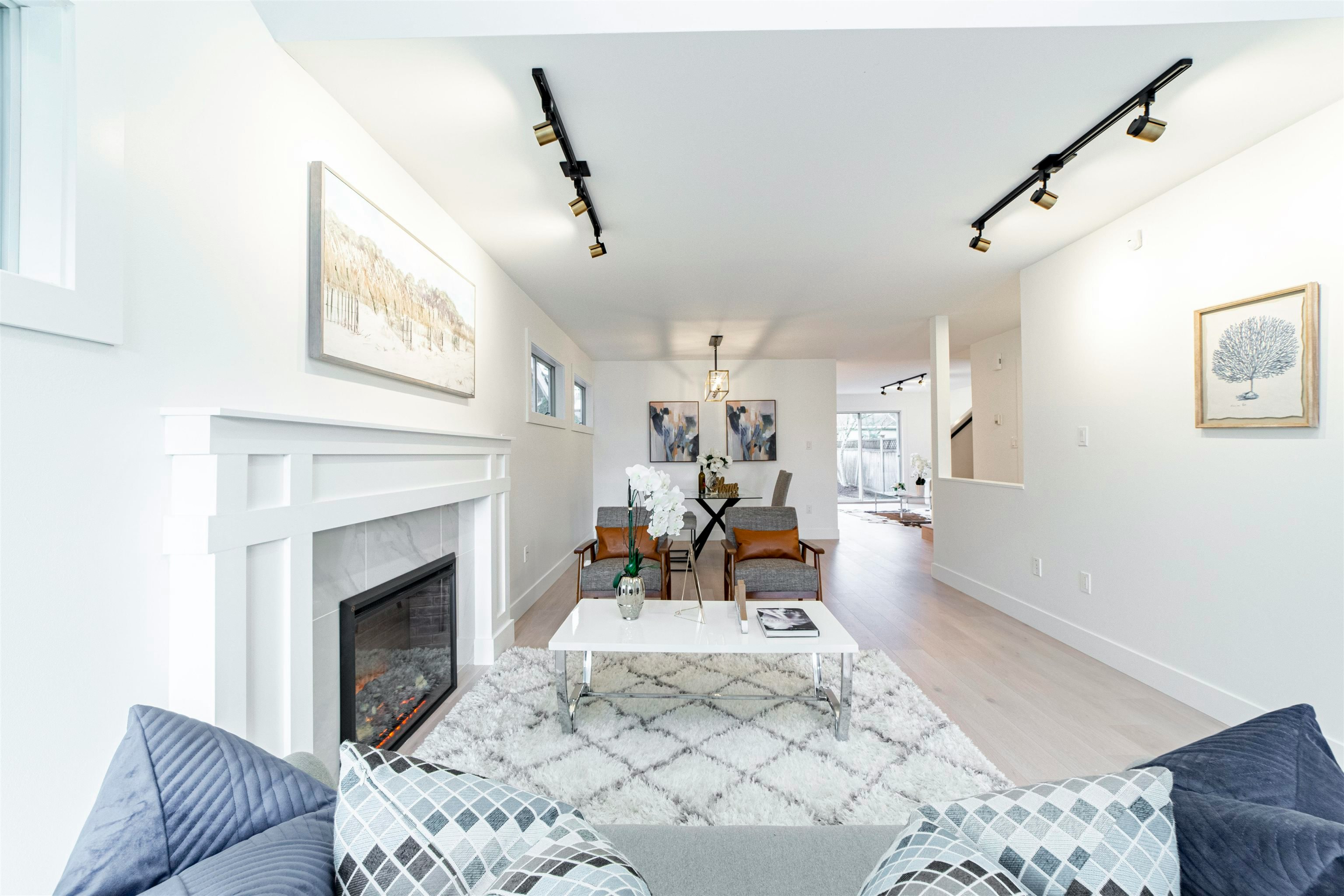 8060 Ash Street, Richmond, BC, V6Y 3H3