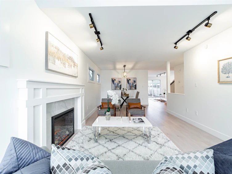 8060 Ash Street, Richmond, BC, V6Y 3H3