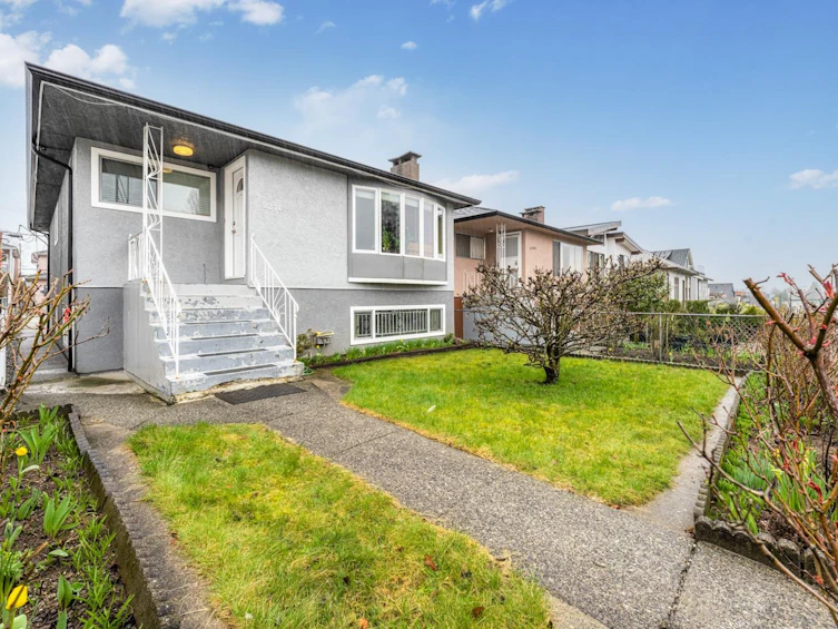 2374 E 33rd Avenue, Vancouver, BC, V5R 2S3