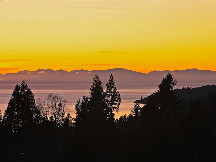 2750 Rosebery Avenue, West Vancouver, BC, V7V 3A2