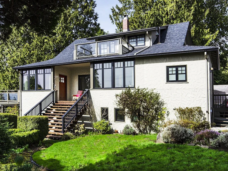2077 Haywood Avenue, West Vancouver BC V7V 1X2