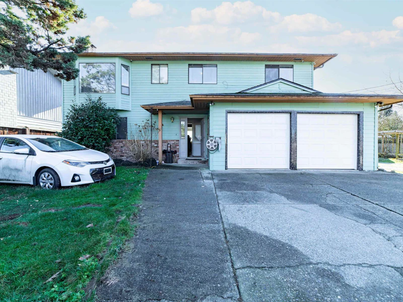 13964 Antrim Road, Surrey BC V3R 5H6