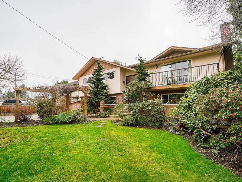 10560 Gilmore Crescent, Richmond BC V6X 1X4