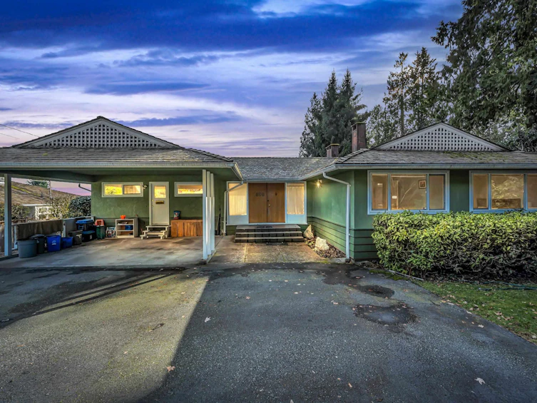 1890 Rosebery Avenue, West Vancouver, BC, V7V 2Z6