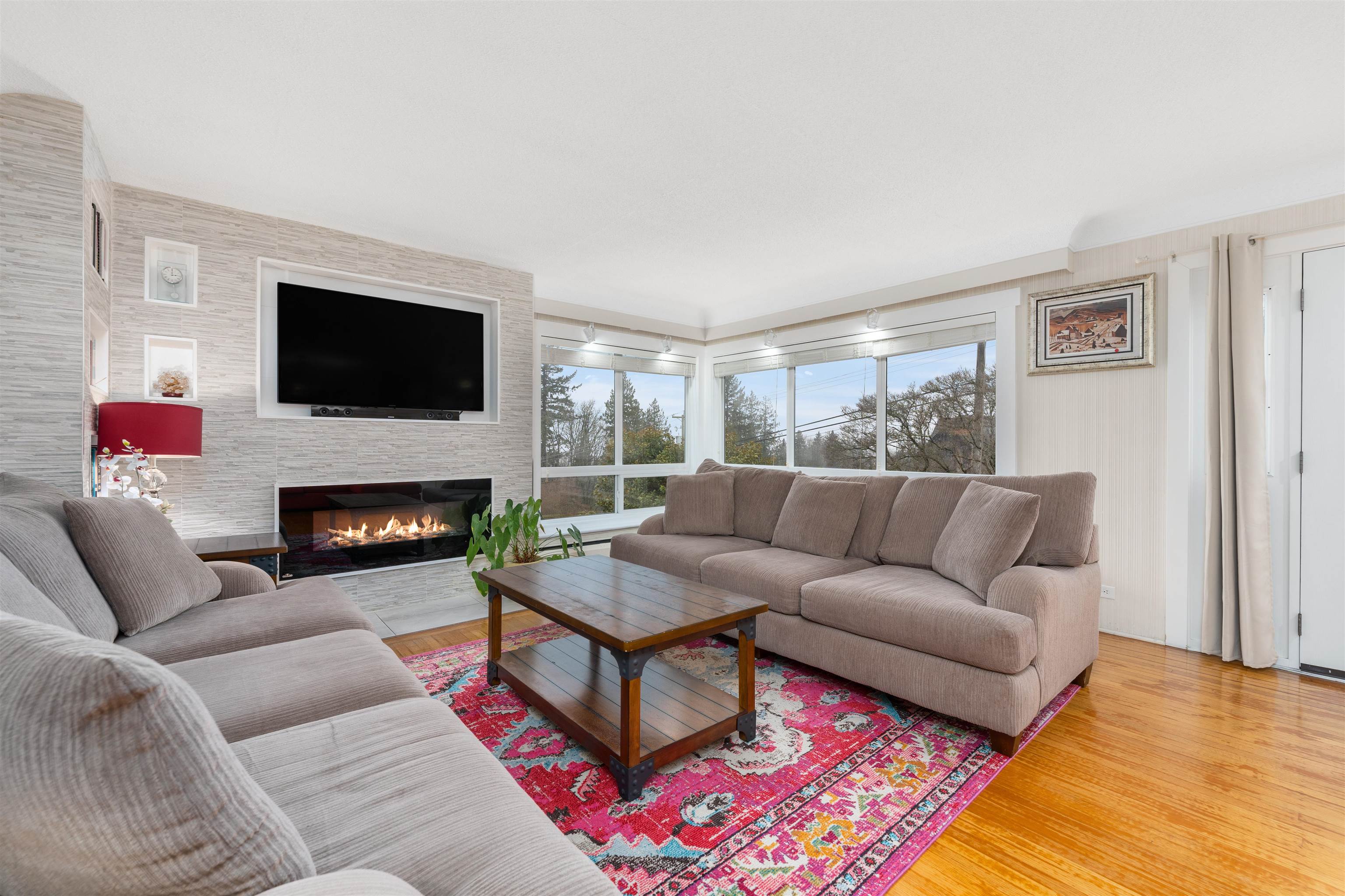 8010 Sussex Avenue, Burnaby, BC, V5J 3W3