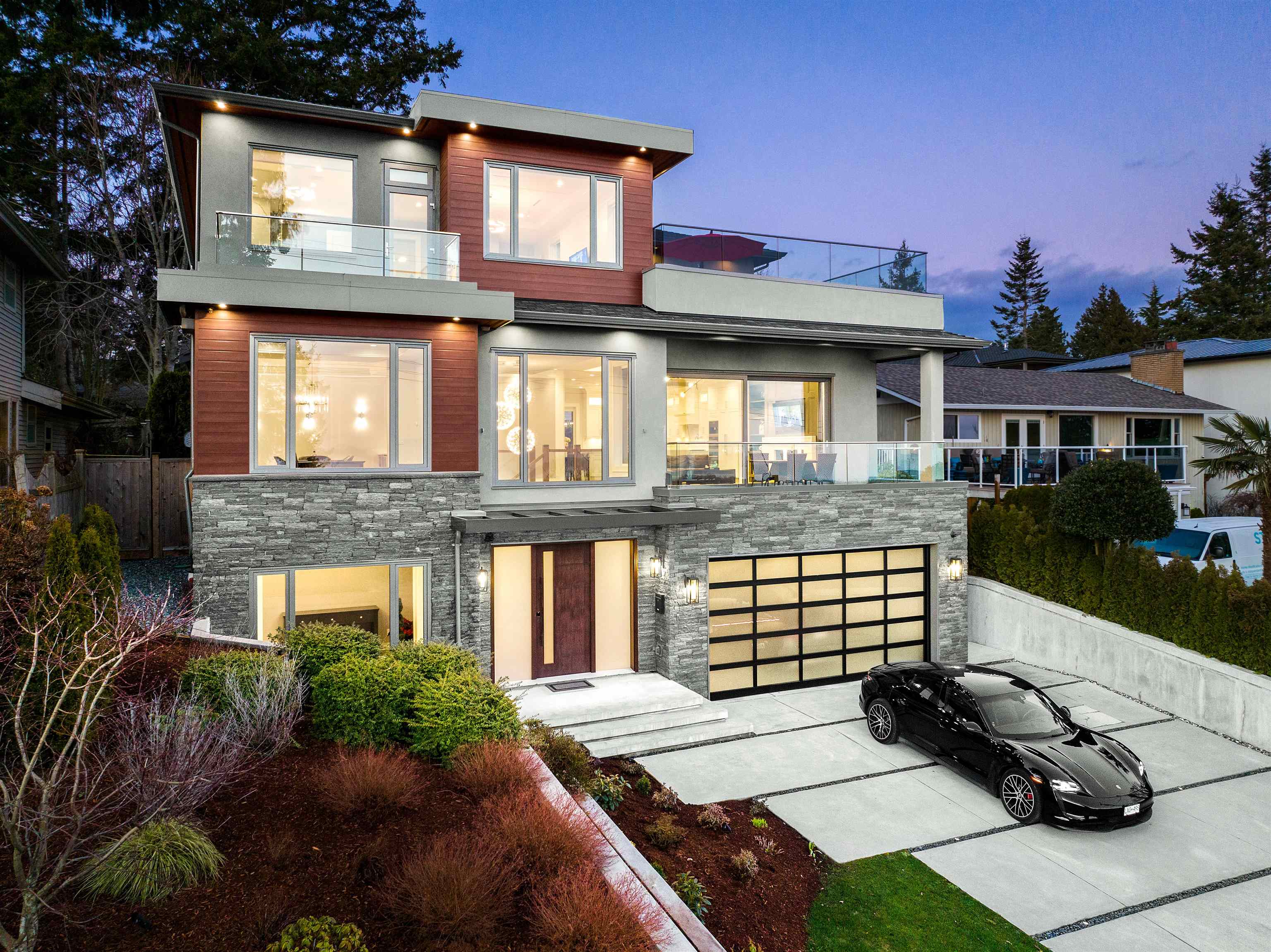 13141 Marine Drive, Surrey, BC, V4A 1E6
