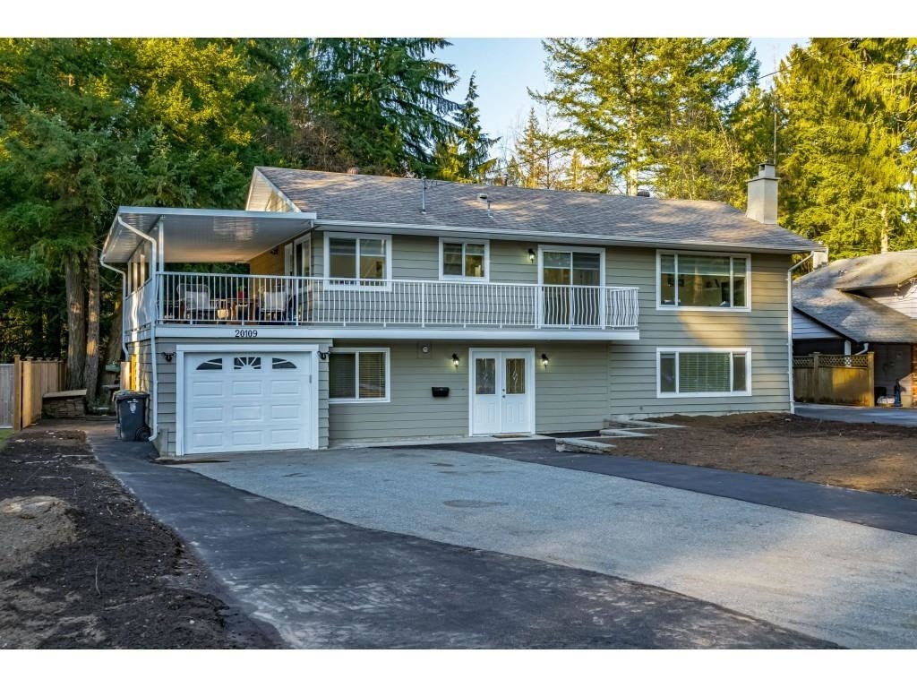 20109 40a Avenue, Langley, BC, V3A 2Y6