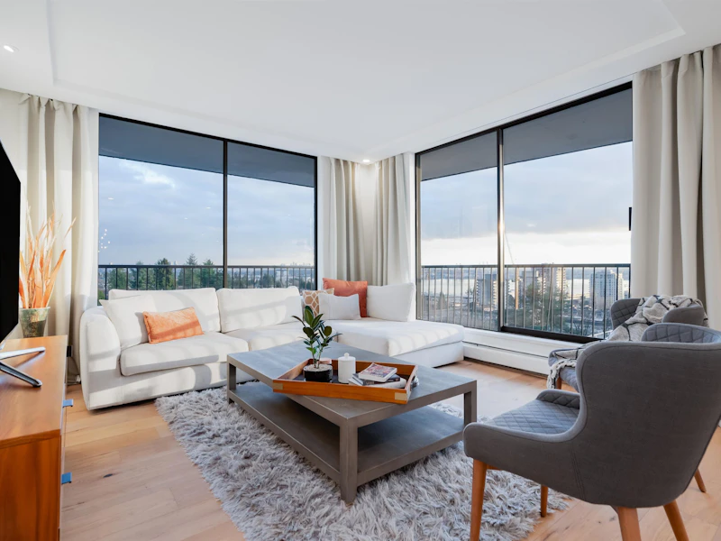701 - 540 Lonsdale Avenue, North Vancouver BC V7M 2G7