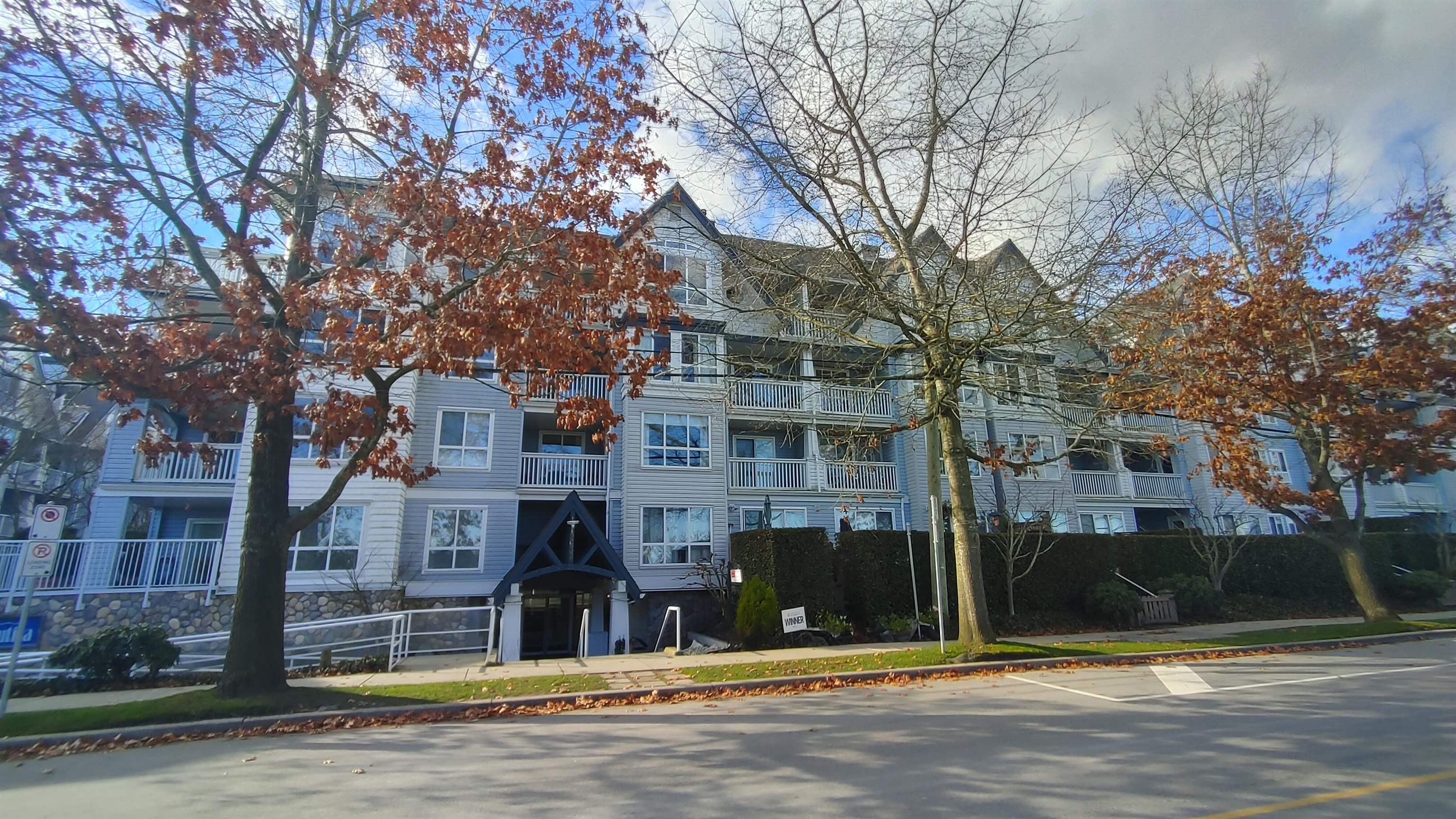 402-12633 No. 2 Road, Richmond, BC, V7E 6N5