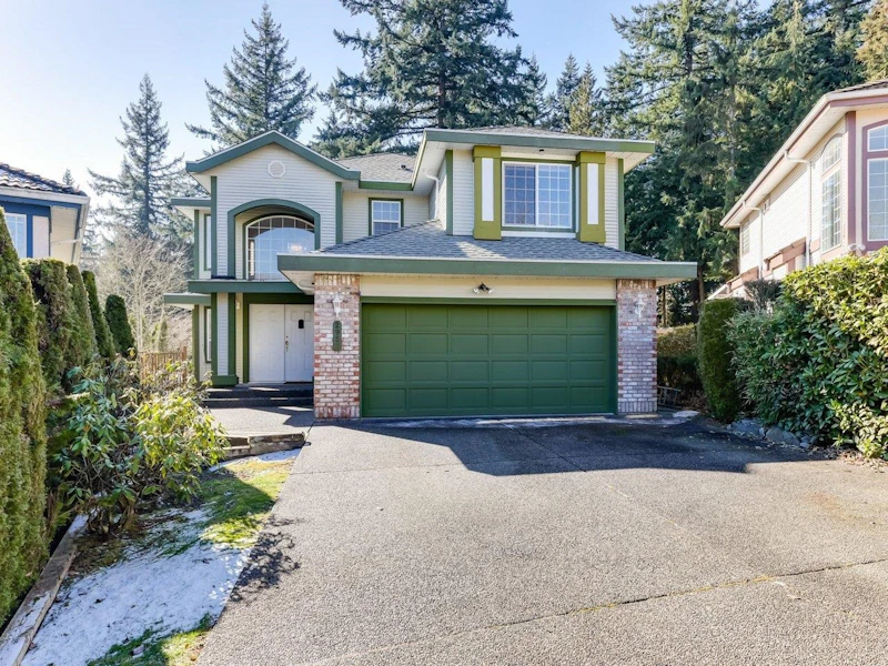 2952 Pinetree Close, Coquitlam BC V3E 2Z5