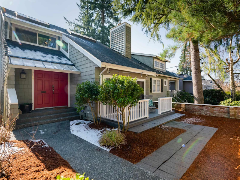 3250 W 37th Avenue, Vancouver BC V6N 2V4