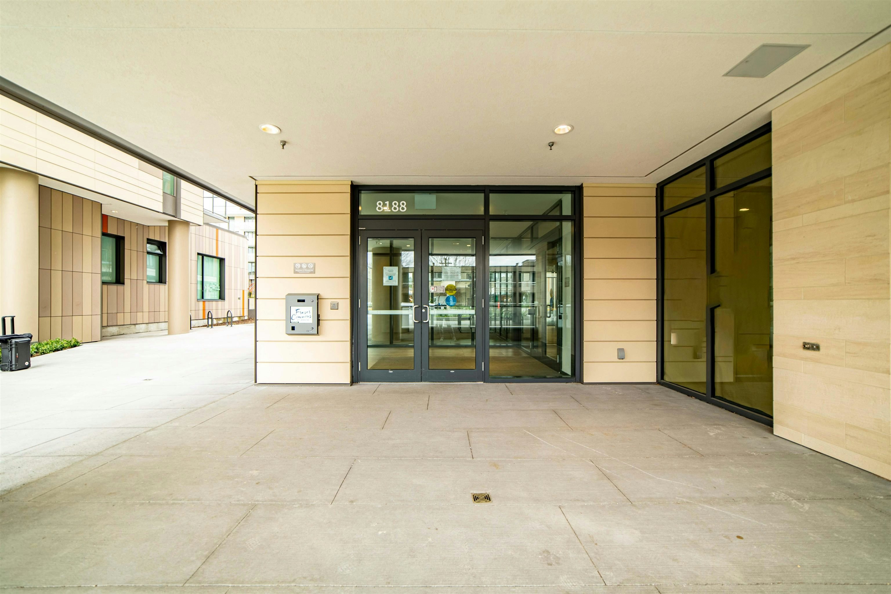 1807-8188 Fraser Street, Vancouver, BC, V5X 0J8
