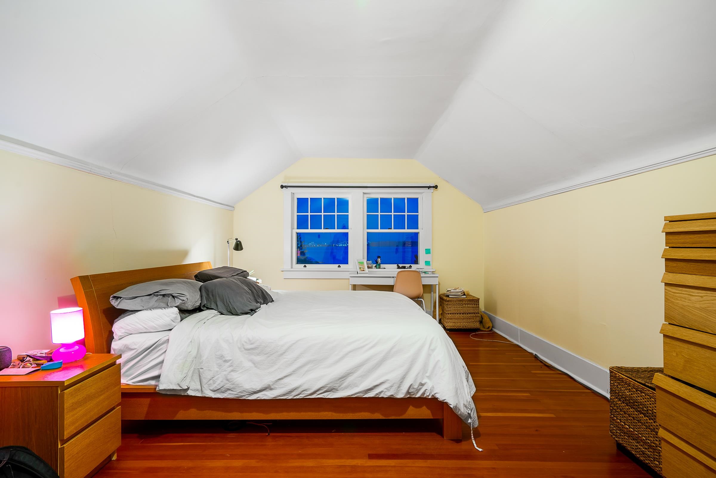 4762 Highway, West Vancouver, BC, V7W 1J5