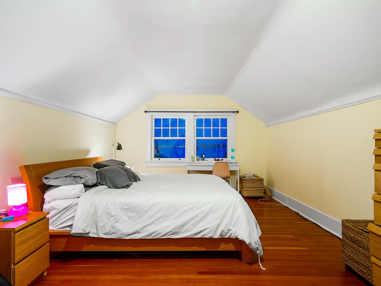 4762 Highway, West Vancouver, BC, V7W 1J5