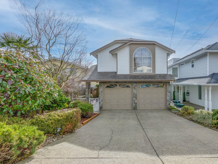 14772 Goggs Avenue, Surrey, BC, V4B 2N2