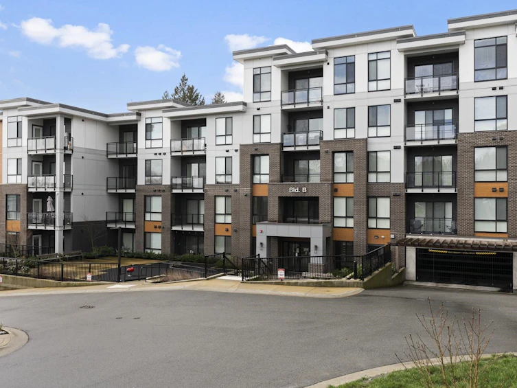B002-20087 68 Avenue, Langley, BC, V2Y 0Y3
