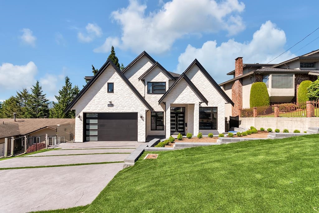 13553 113 Avenue, Surrey, BC, V3R 6S9