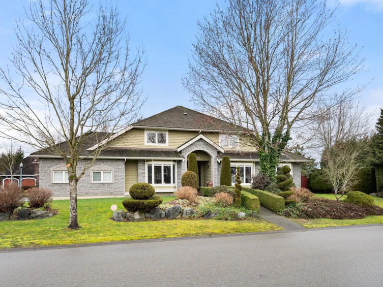 15775 39a Avenue, Surrey, BC, V3Z 0L1