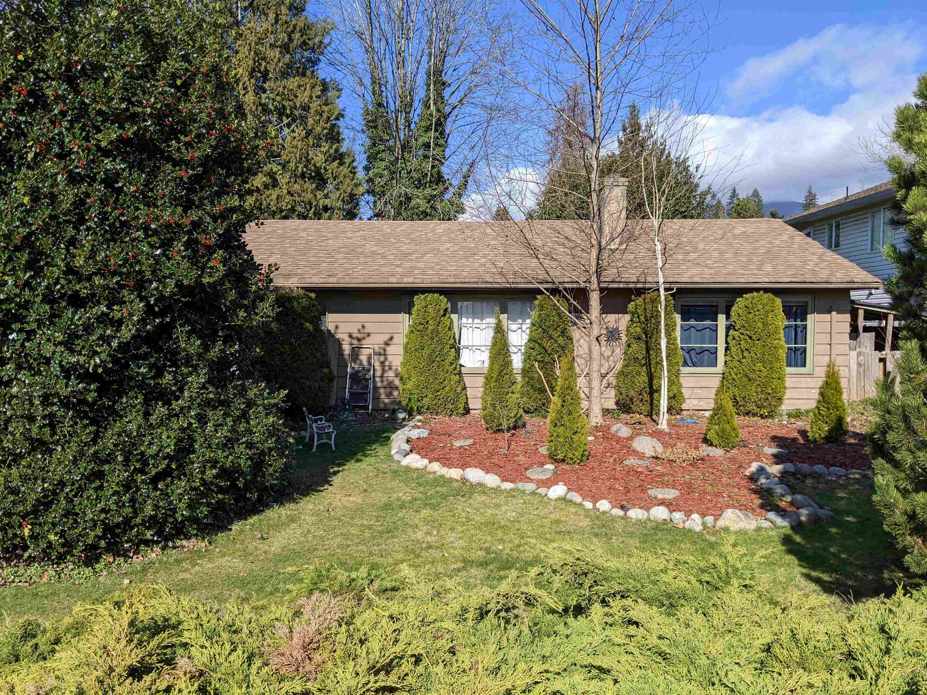 1324 W 15th Street, North Vancouver, BC, V7P 1N2