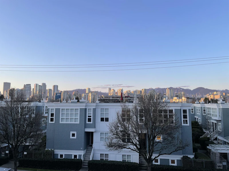 301 - 658 W 7th Avenue, Vancouver BC V5Z 1B5