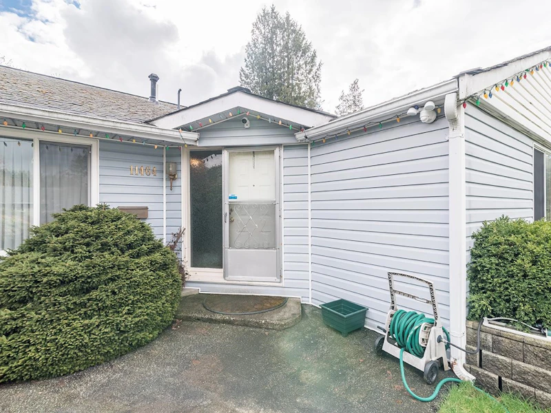 11464 94th Avenue, Delta BC V4C 3R2