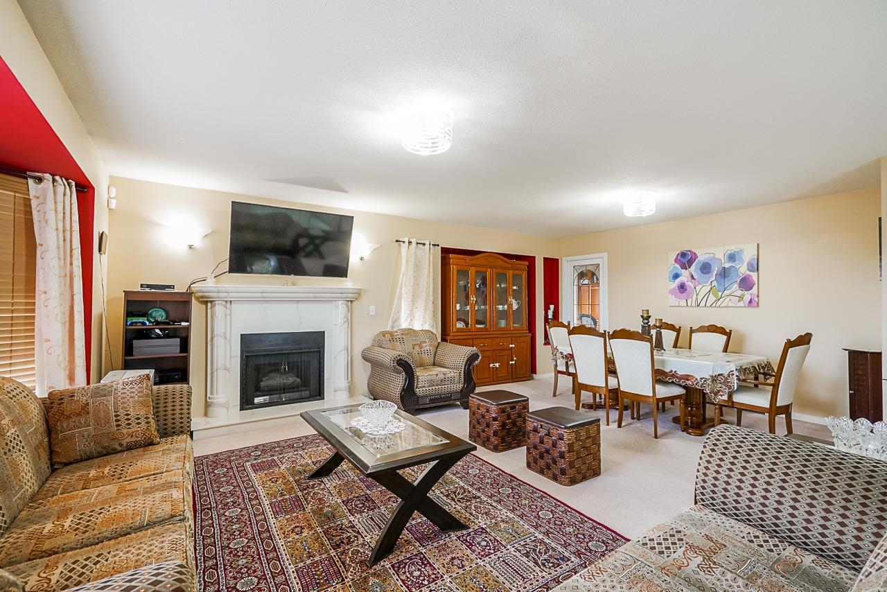 8229 167a Street, Surrey, BC, V4N 3H5