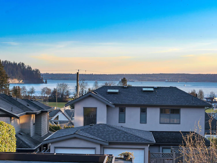 1136 Keith Road, West Vancouver, BC, V7T 1M8