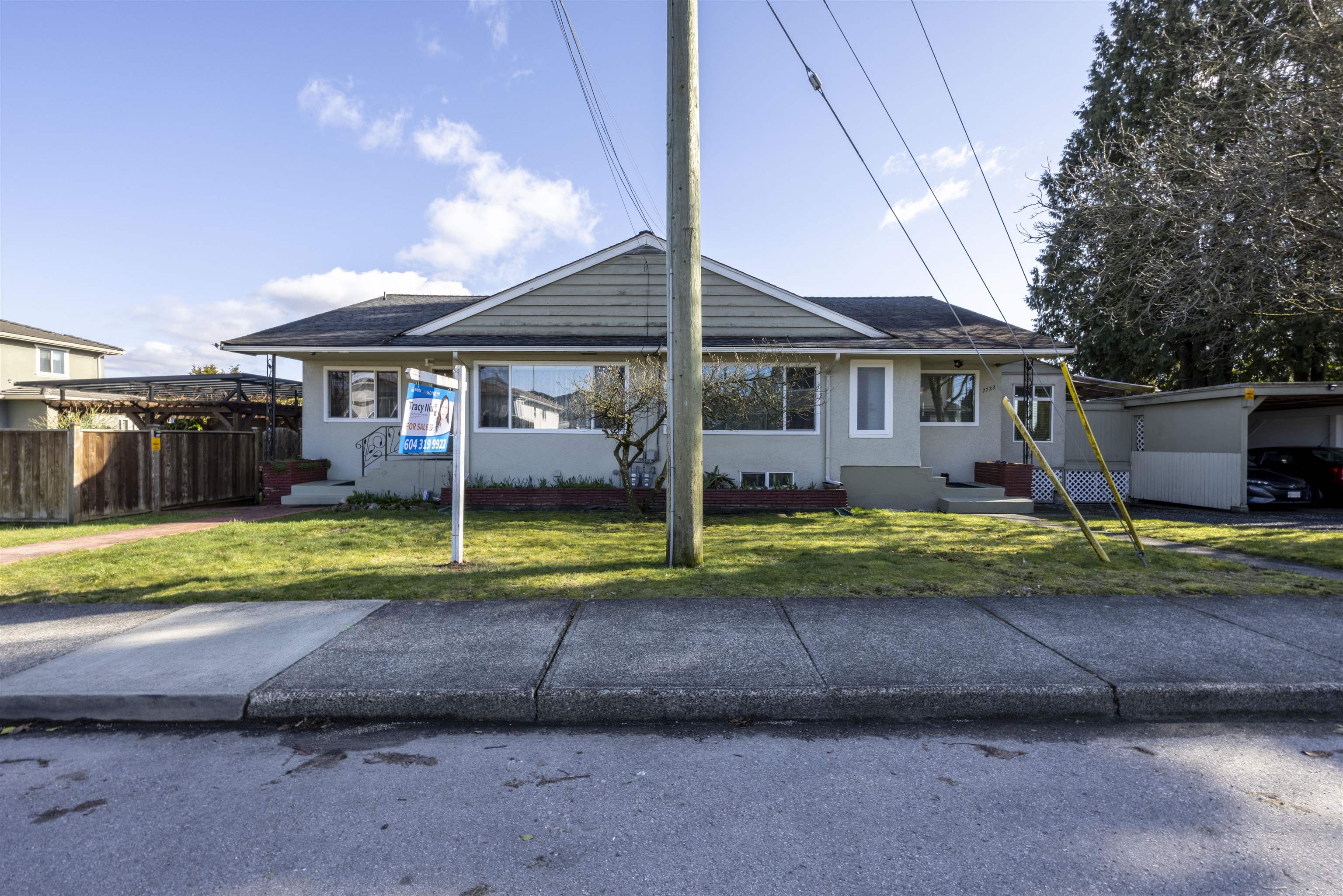 7720 7722 Graham Avenue, Burnaby, BC, V3N 1V4