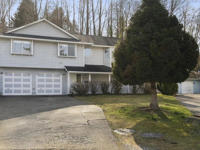11571 138b Street, Surrey BC V3R 8S3