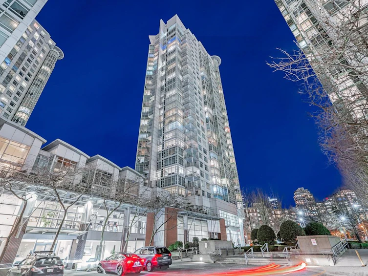 2008-198 Aquarius Mews, Vancouver, BC, V6Z 2Y4