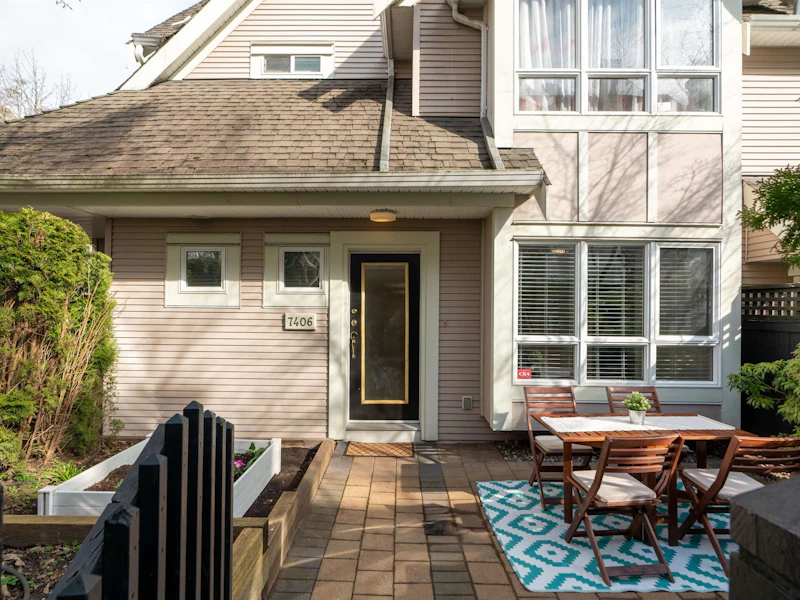 7406 Hawthorne Terrace, Burnaby BC V5E 4K6