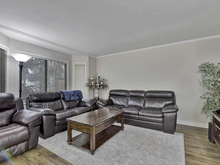 104-7349 140 Street, Surrey, BC, V5W 5J6