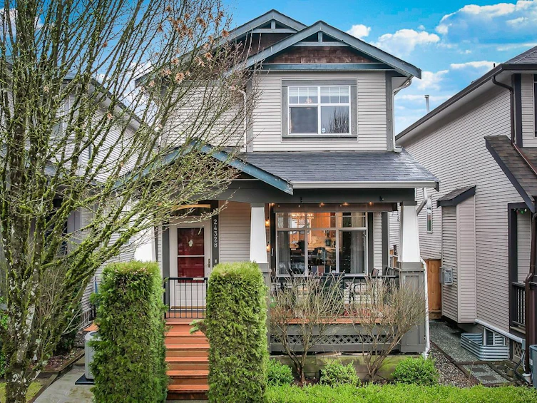 24328 102a Avenue, Maple Ridge, BC, V2W 1X9