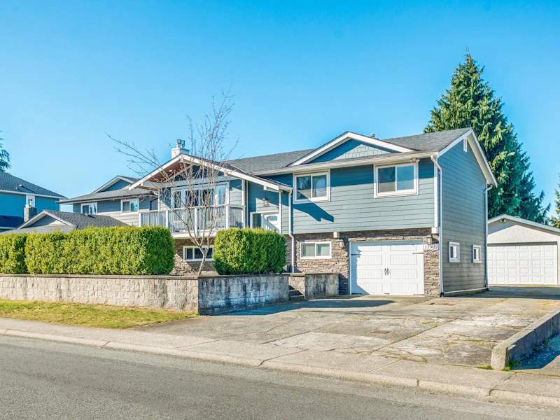 11931 194b Street, Pitt Meadows BC V3Y 1K3