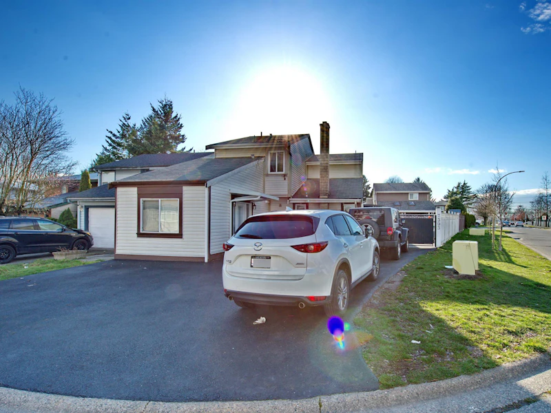 7393 129th Street, Surrey BC V3W 7B8
