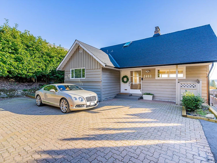 2460 Ottawa Avenue, West Vancouver, BC, V7V 2T1