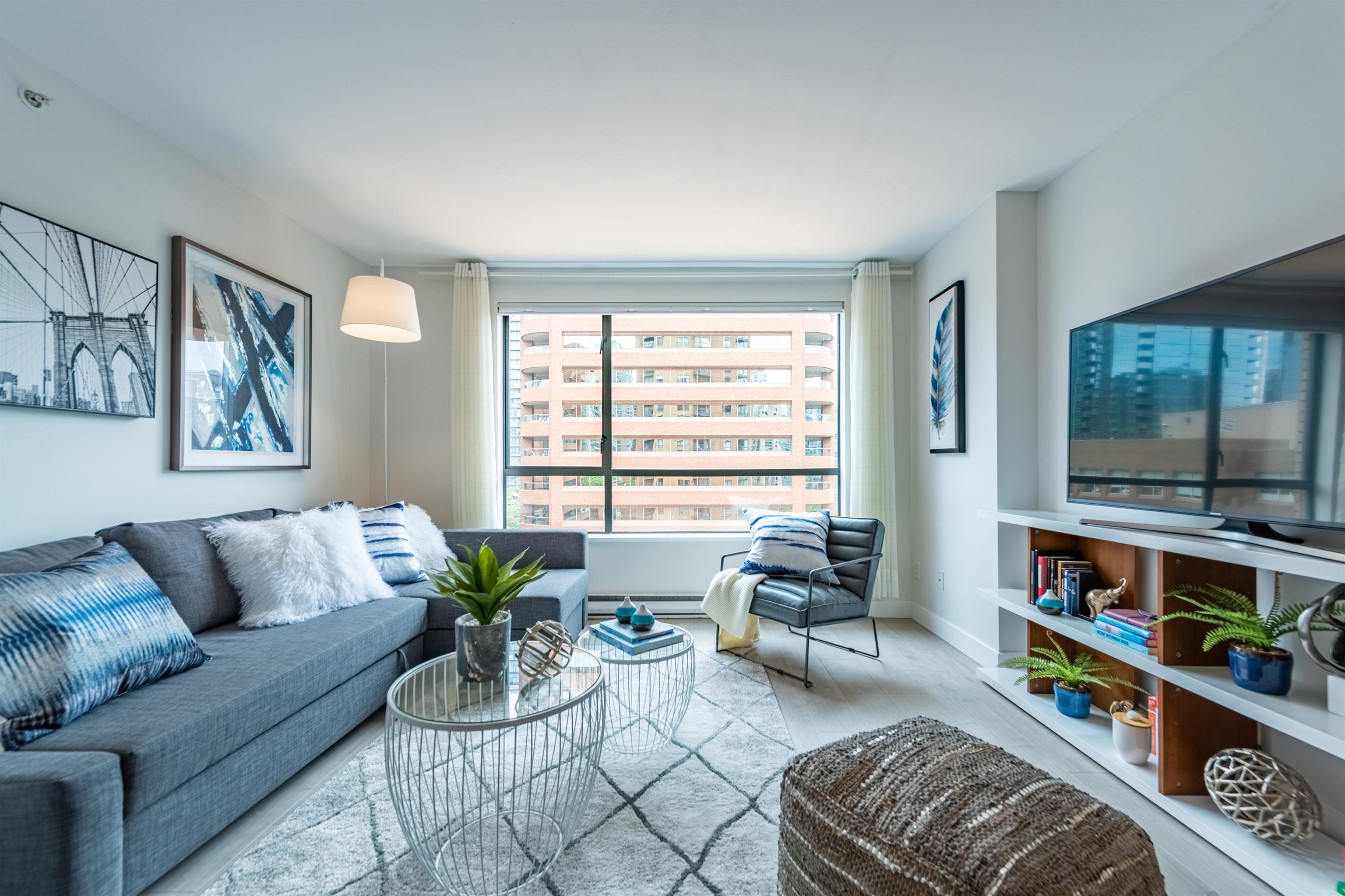 902-1189 Howe Street, Vancouver, BC, V6Z 2X4