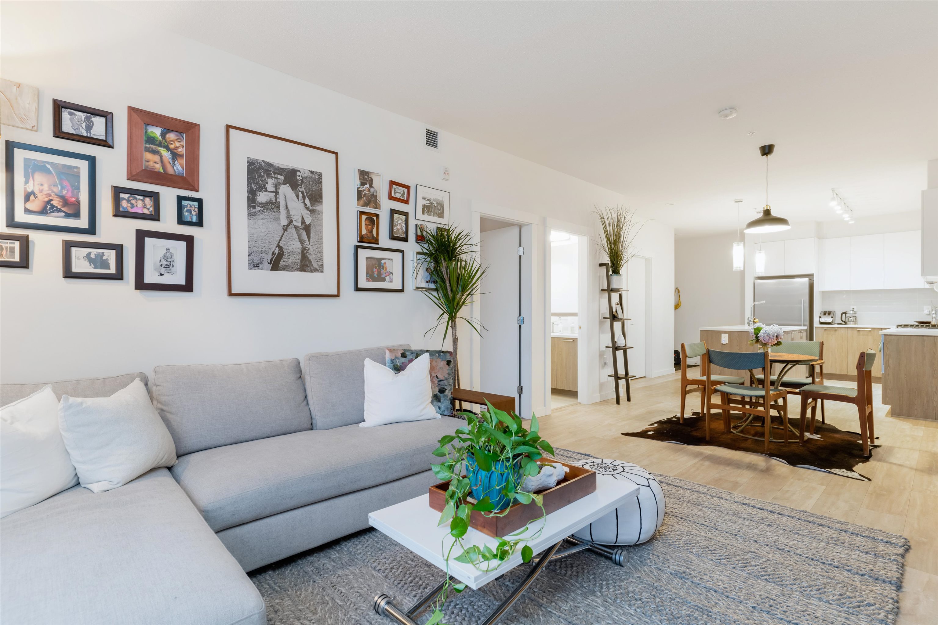 311-625 E 3rd Street, North Vancouver, BC, V7L 0G3