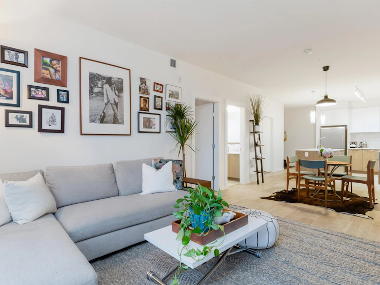 311-625 E 3rd Street, North Vancouver, BC, V7L 0G3