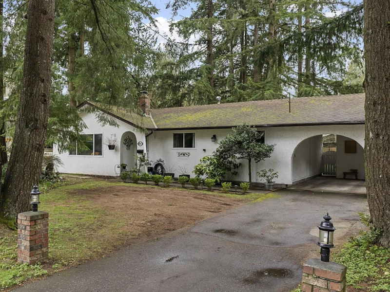 3547 200th Street, Langley BC V3A 4W5